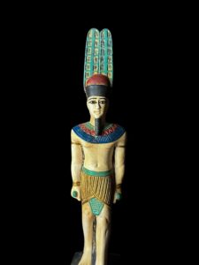 Egyptian God Amun Statue: Museum Replica - Image 7