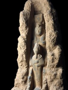 Goddess Isis statue with God Osiris museum statue, unique Isis goddess Statue. - Image 8