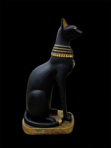Large Ancient Egyptian Goddess Bastet statue, Home decor statues made in Egypt - Image 8