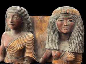 Rare Egyptian Queen and King Statue: Ancient Egypt Decor - Image 8