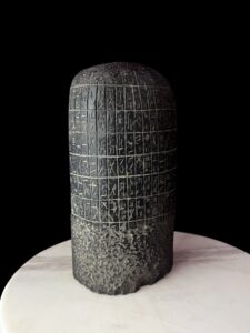 Babylon law code of Hammurabi - Akkadian Cuneiform Mesopotamian art / sculpture - Image 8