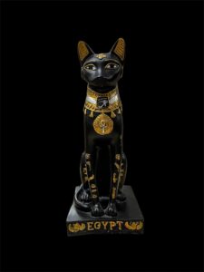 Large Ancient Egyptian Goddess Bastet statue, Home decor statues made in Egypt - Image 8