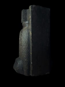 Granite Egyptian Queen Meritamen Statue: Handmade Art - Image 8