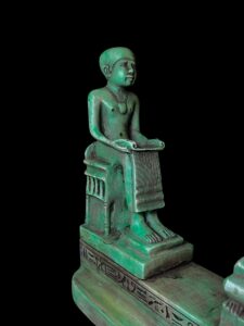 Egyptian King Imhotep transferring knowledge scene statue. - Image 9