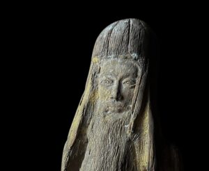 Antique Chinese Wood Statue: 250-Year-Old Vintage Art - Image 9