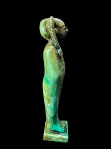 Handcarved Flamestone Egyptian Queen Statue: Rare Ancient Model - Image 9