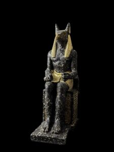 Handcrafted Egyptian God Anubis Statue: Afterlife Decor - Image 9