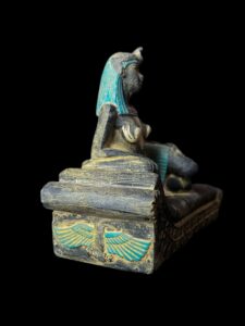 Handcrafted Egyptian Cleopatra Statue: Ancient Queen Figurine - Image 9