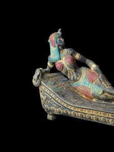 Large Egyptian Queen Cleopatra Statue: Handcrafted Home Decor - Image 10