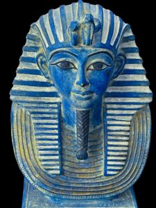 Egyptian King Tutankhamun Statue: Museum Replica - Image 10