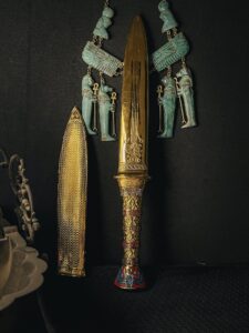King Tutankhamun Golden Dagger: Egyptian Museum Replica - Image 10