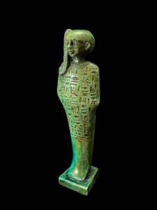 Handcarved Flamestone Egyptian Queen Statue: Rare Ancient Model - Image 10