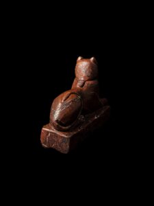 King Amenhotep III Lion Statue: Rare Egyptian Replica, Handmade Art - Image 10